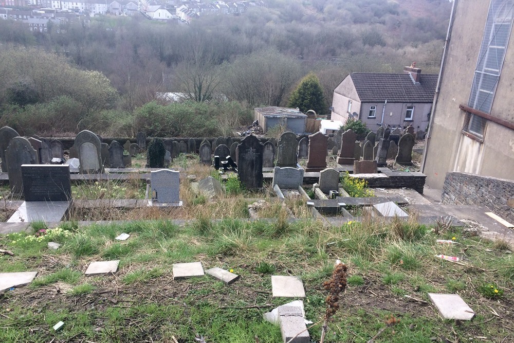 Oorlogsgraven van het Gemenebest Caersalem Baptist Chapelyard