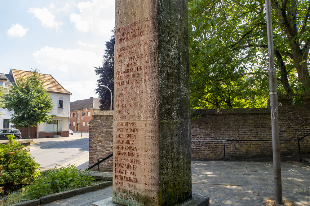 Oorlogsmonument Siersdorf #2