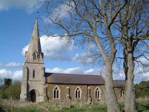 Oorlogsgraf van het Gemenebest St Benedict Churchyard