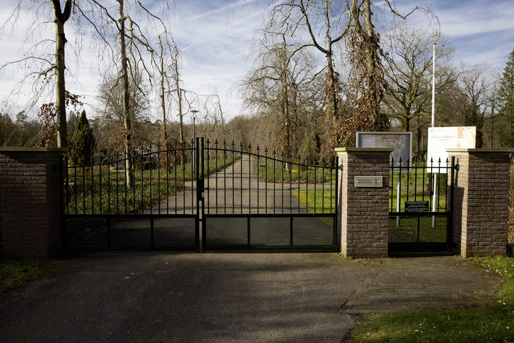 Grave German Member of the Resistance Elspeet #4