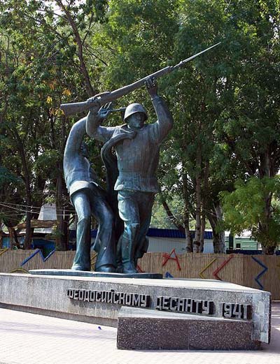 Monument Russische Landingstroepen Feodosiya #1