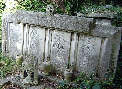 Monument Burgerslachtoffers Abney Park Cemetery #1