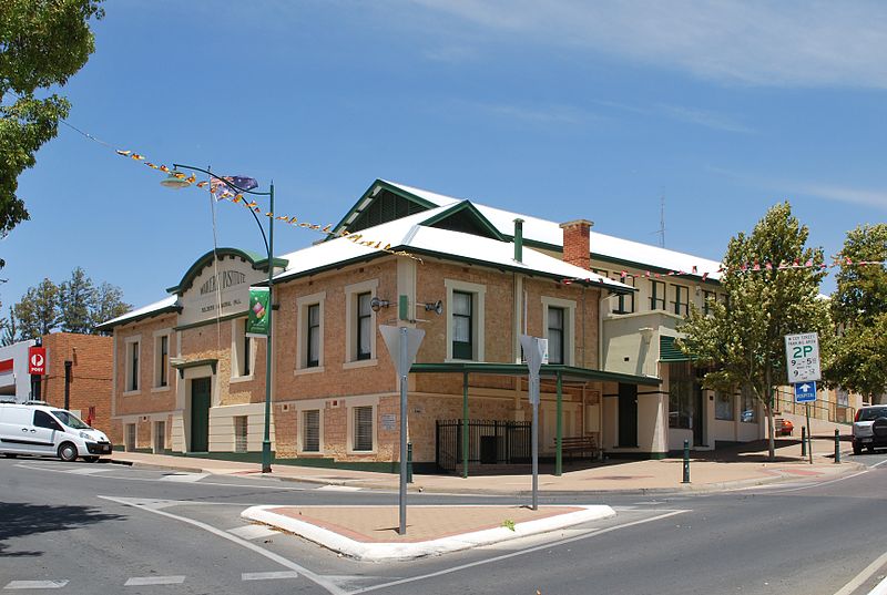 War Memorial Hall Waikerie