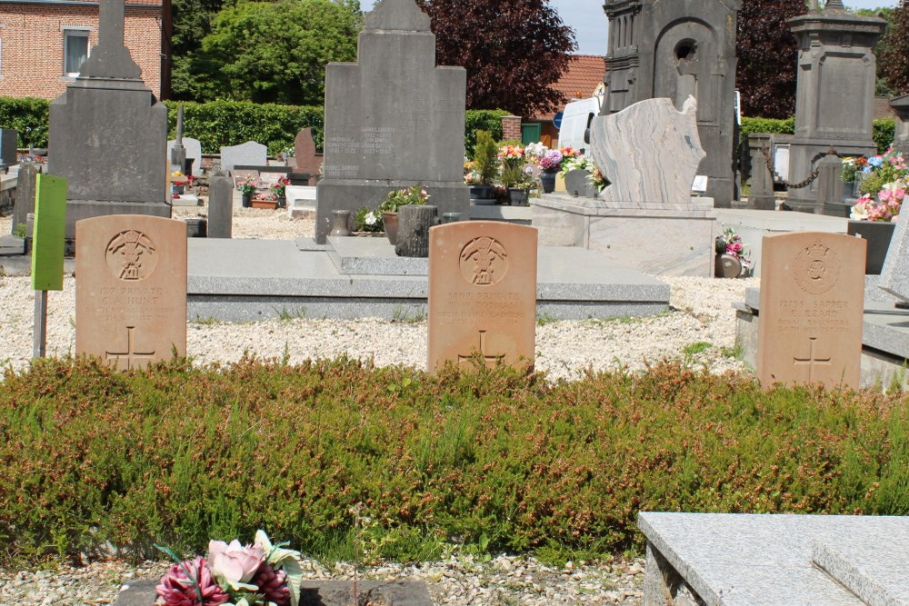 Commonwealth War Graves Bavay #2