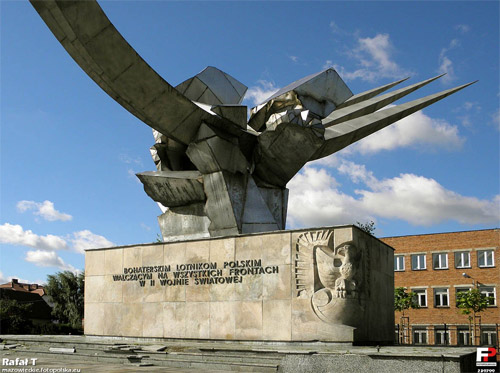 Monument Poolse Vliegeniers - Bevrijders #1