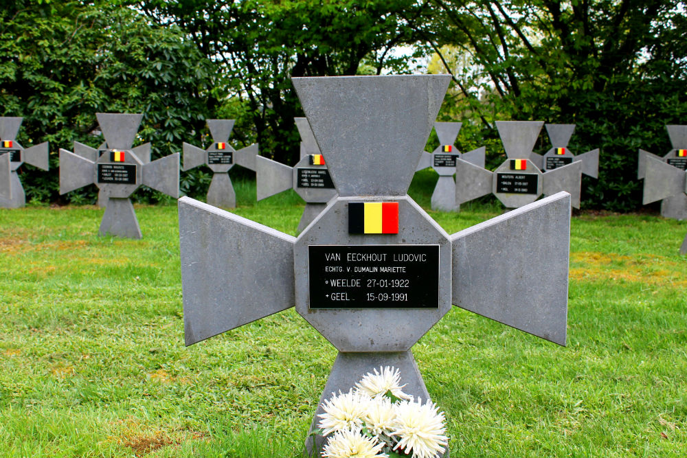 Belgian Graves Veterans Mol #3