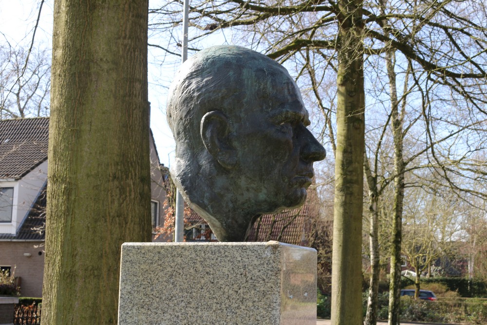 Monument voor 'Peter Zuid' #2