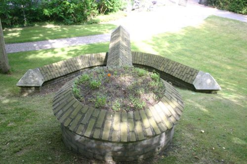 War Memorial General Cemetery #4