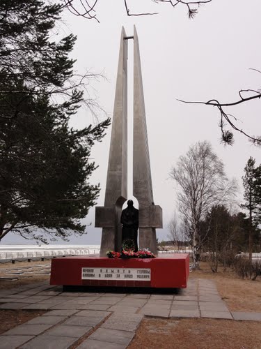 Soviet War Cemetery Severodvinsk #3