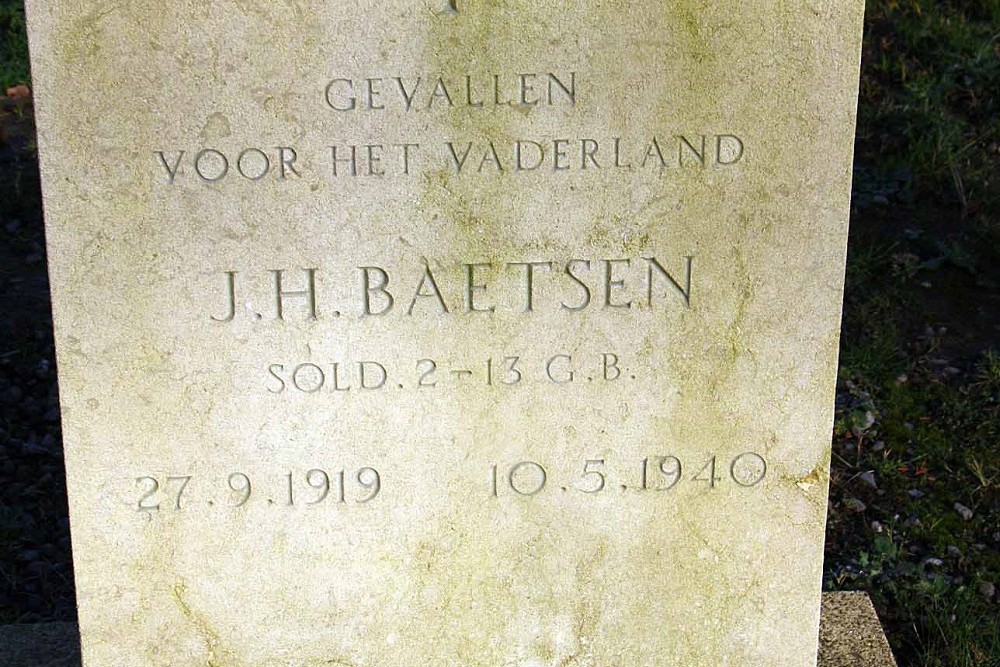 Dutch War Graves Oostermaas Municipal Cemetery #2