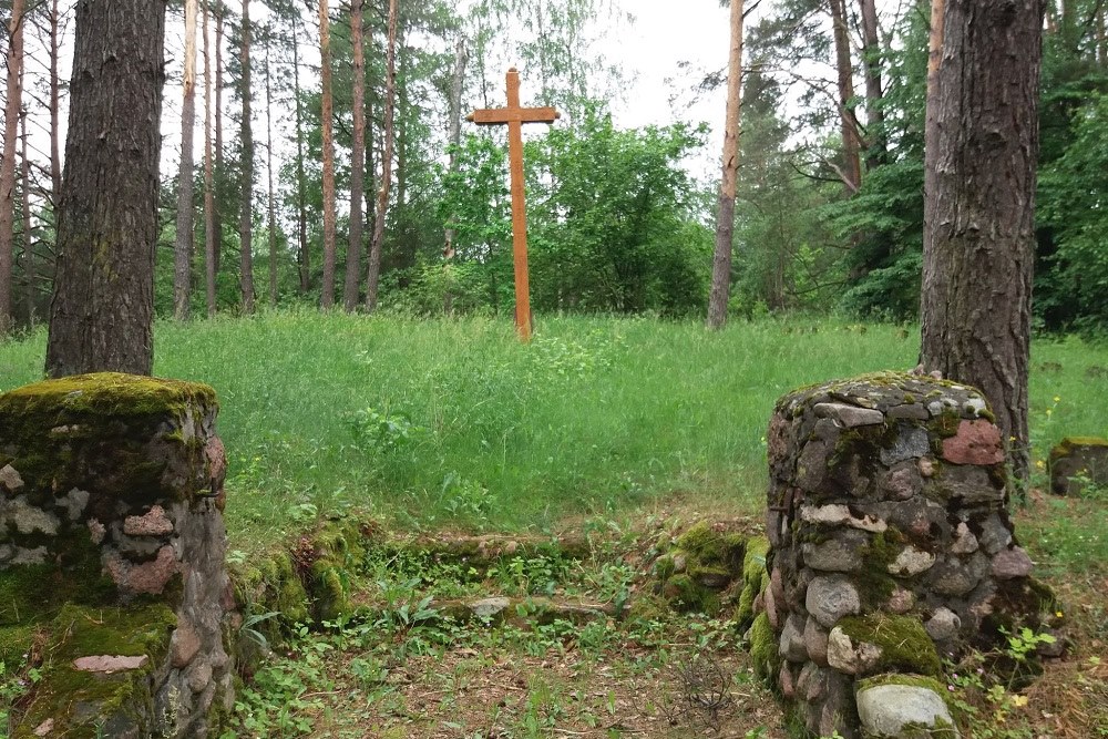 German War Cemetery Merkiné
