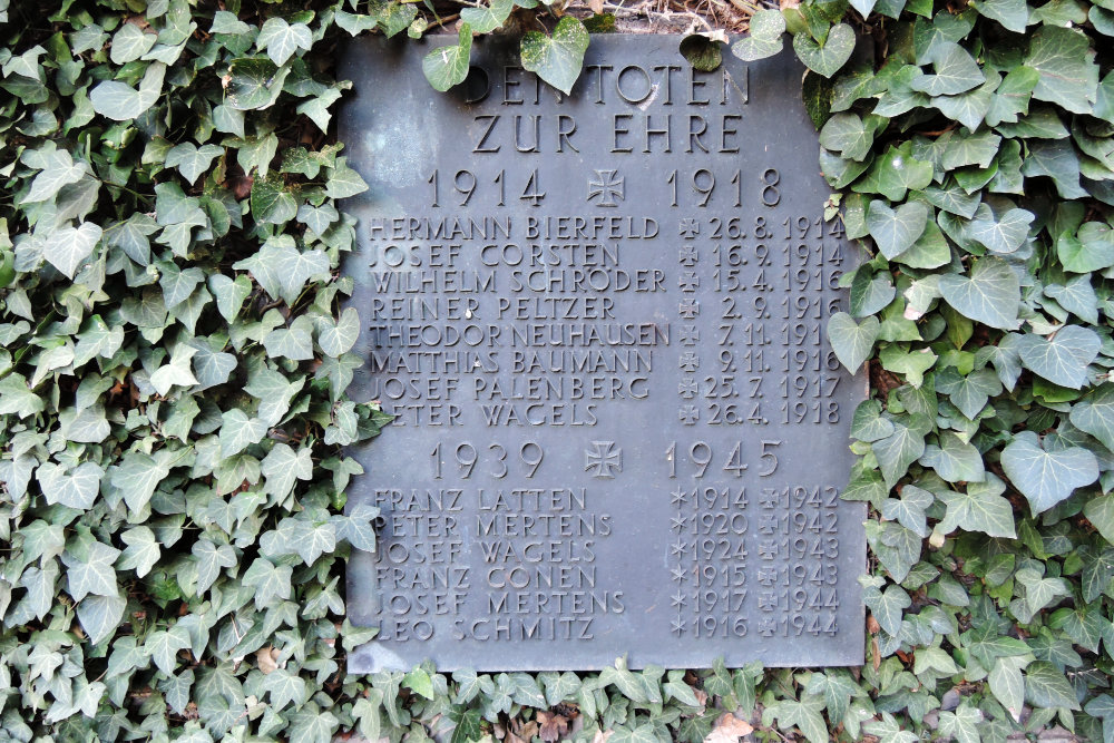 War Memorial Puffendorf #2