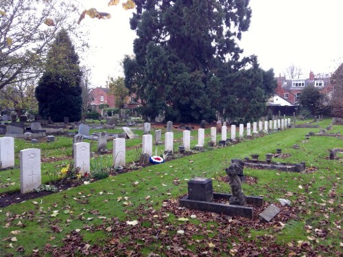 Commonwealth War Graves London Road Cemetery #1