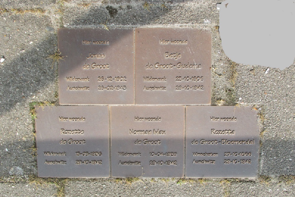 Memorial Stones J.Kammingastraat 128