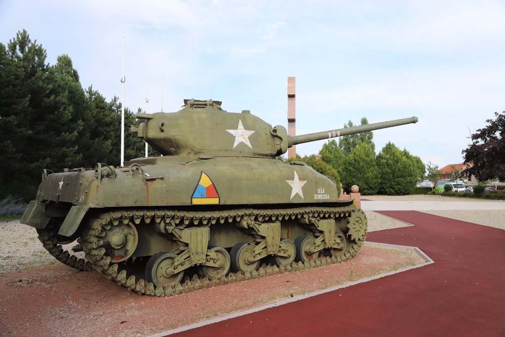 M4A1(76) Sherman Tank Laxou #4
