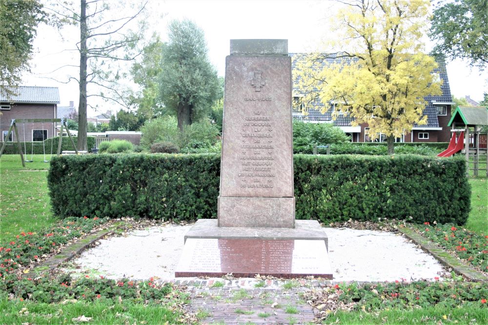 War Memorial Hoogkerk #1