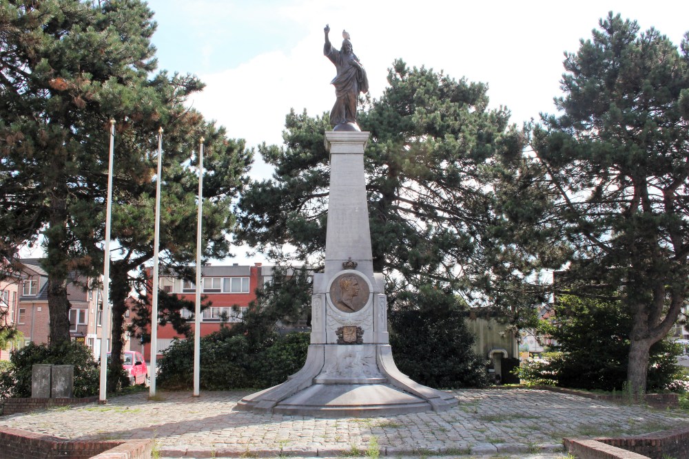 War Memorial Westmalle #1