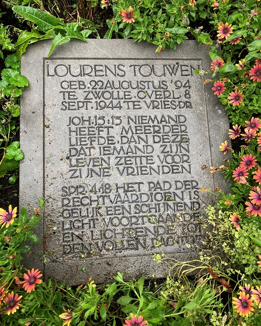 Nederlandse Oorlogsgraven Protestant Kerkhof Makkum #4