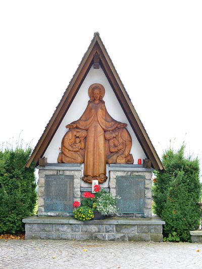 War Memorial Fraxern #1