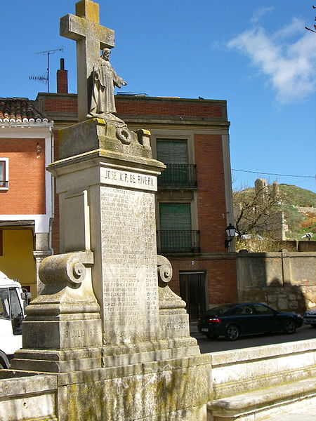 Spanish Civil War Memorial Dueas #1