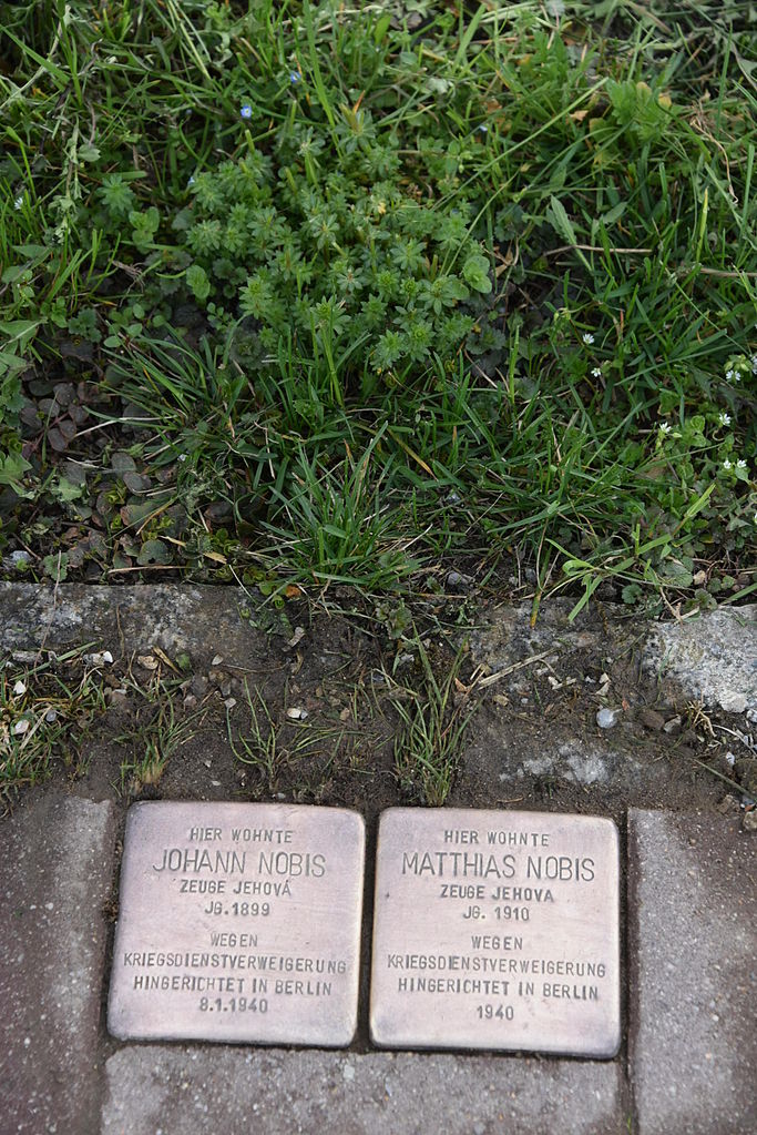 Stolpersteine Holzhauser Strae 32 #1