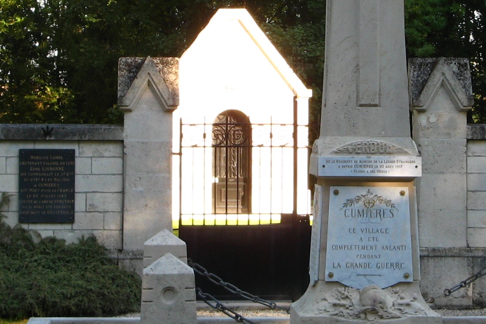 Oorlogsmonument & Herdenkingskapel  Cumires-le-Mort-Homme #2