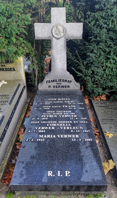 Dutch War Graves Roman Catholic Cemetery St. Barbara Amsterdam #5