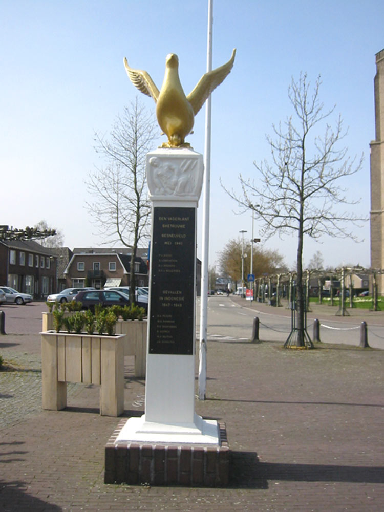 War Memorial Didam #3