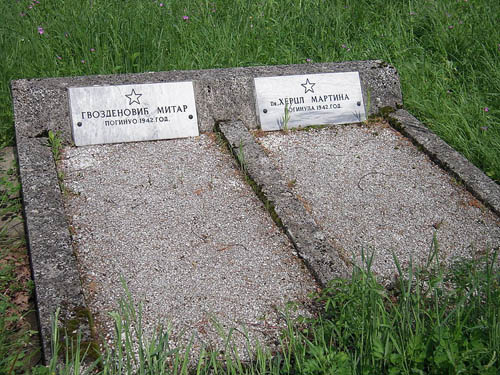 Partizanen Oorlogsbegraafplaats Krupa na Vrbasu #4