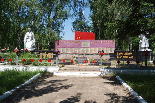 Massagraf Russische Soldaten & Oorlogsmonument