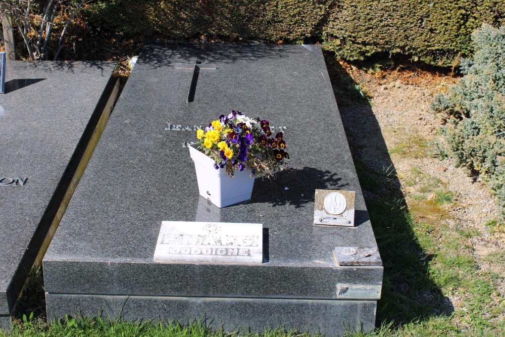 Belgian Graves Veterans Incourt Cemetery #3