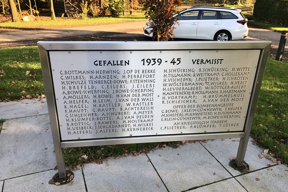 War memorial Gronau #4