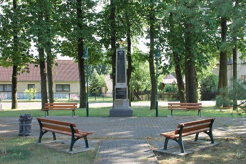 Oorlogsmonument Hartmannsdorf #1