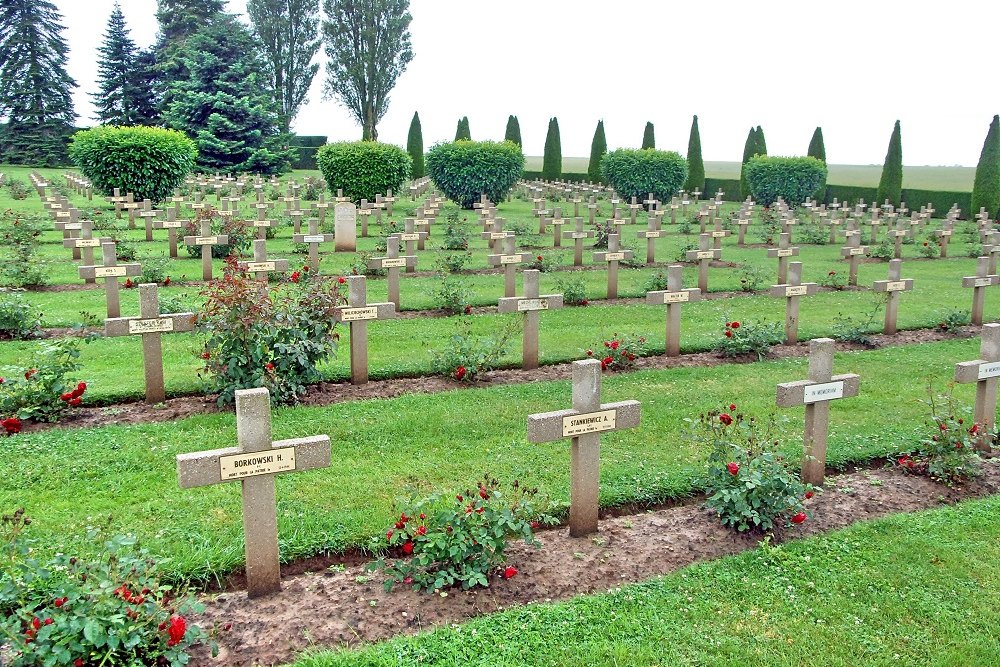 Poolse Oorlogsbegraafplaats Langannerie #3