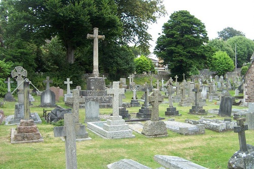 Commonwealth War Graves St Mary Churchyard