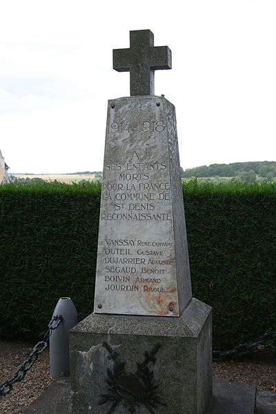 War Memorial Saint-Denis-sur-Huisne #1