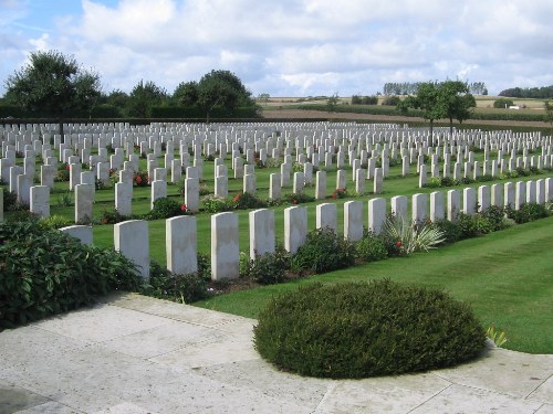 Commonwealth War Cemetery Warloy-Baillon #1