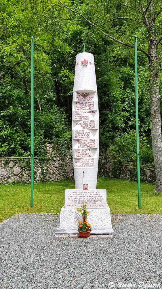 Oorlogsmonument Kokra #2