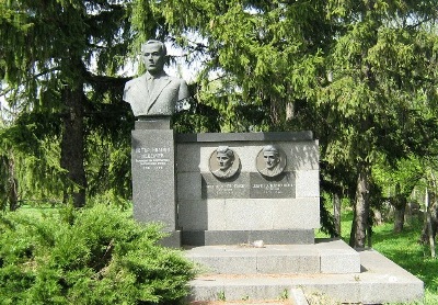 Monument Slachtoffers Gorna Kabda #1