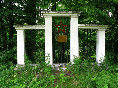 Mass Grave Soviet Soldiers Lipowiec #1