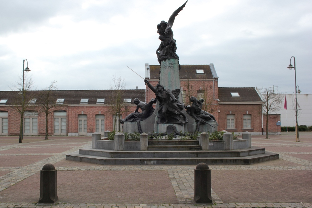 War Memorial Hamme #1