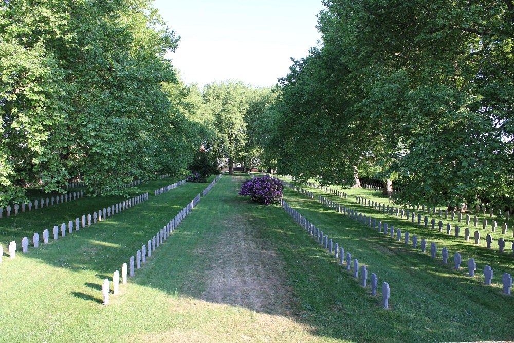 Duits Oorlogsbegraafplaats Billy-Montigny