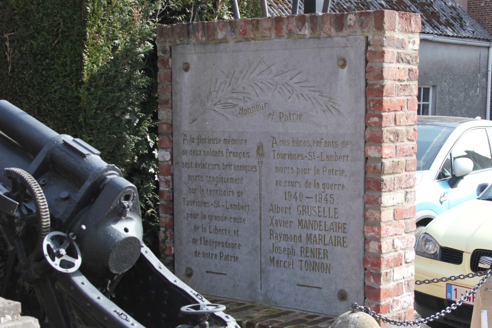 Oorlogsmonument Tourinnes-Saint-Lambert	 #3