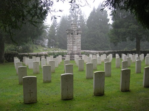 Commonwealth War Cemetery Granezza #1