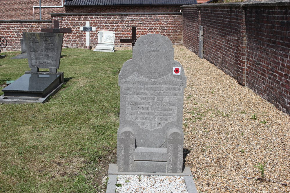 Belgian Graves Veterans Vliermaalroot Churchyard #1