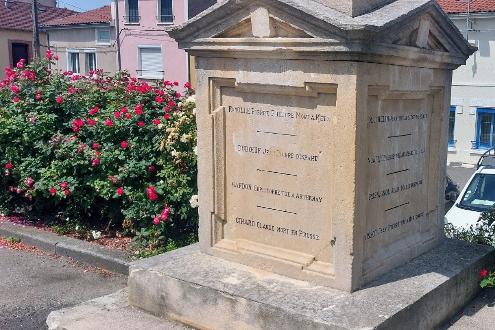 War Memorial  Chazelles-sur-Lyon #4