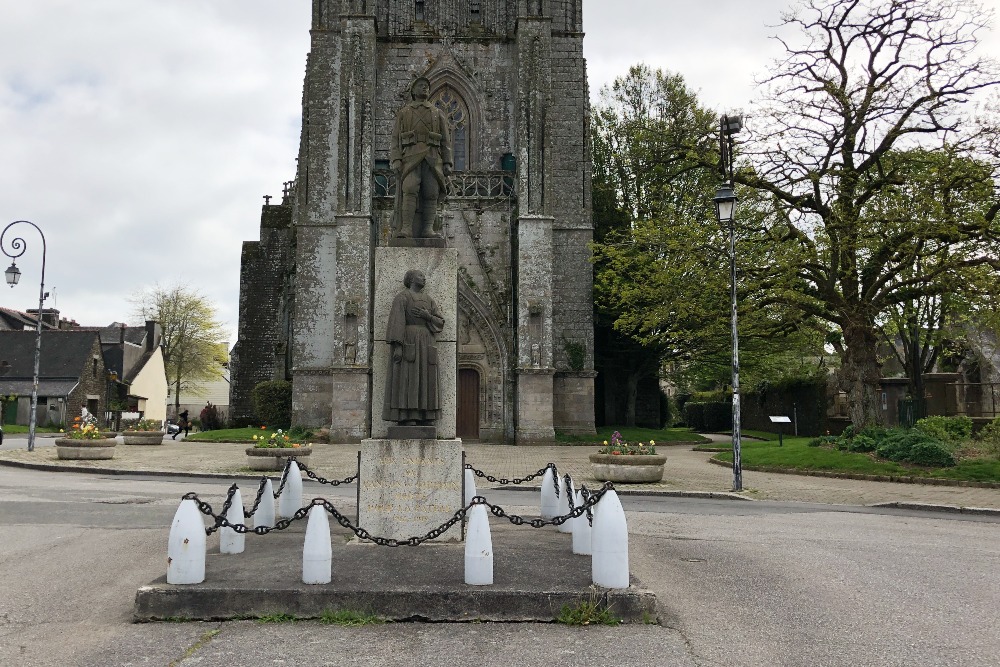 Oorlogsmonument Le Moustoir #1