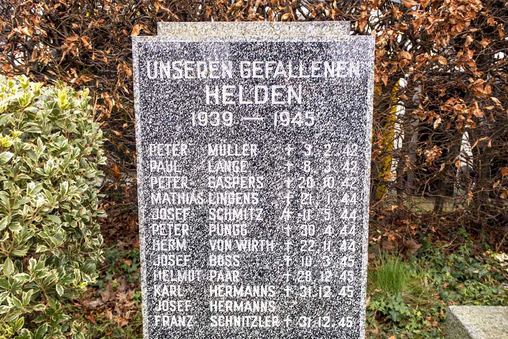 War Memorial Opherten #2