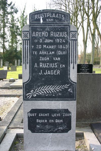 Dutch War Graves Muntendam #5