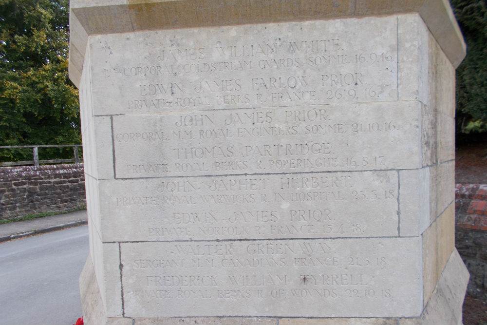 Oorlogsmonument Lockinge #4